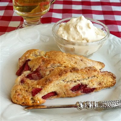 Strawberry Shortcake Scones with fresh strawberries and fluffy texture